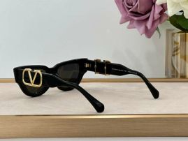 Picture of Valentino Sunglasses _SKUfw51958947fw